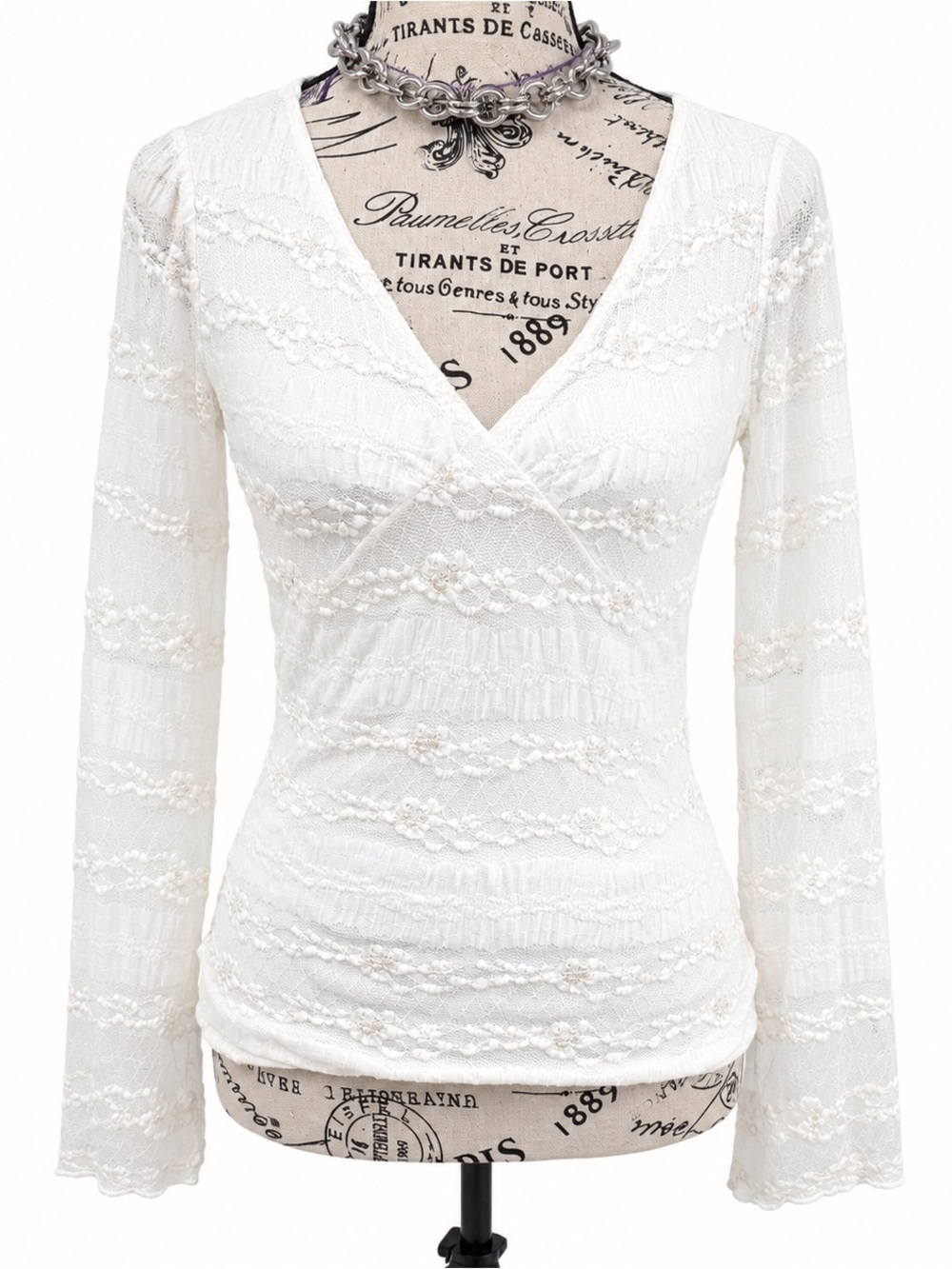 Wrapper White Lace Long Sleeve V-Neck Top